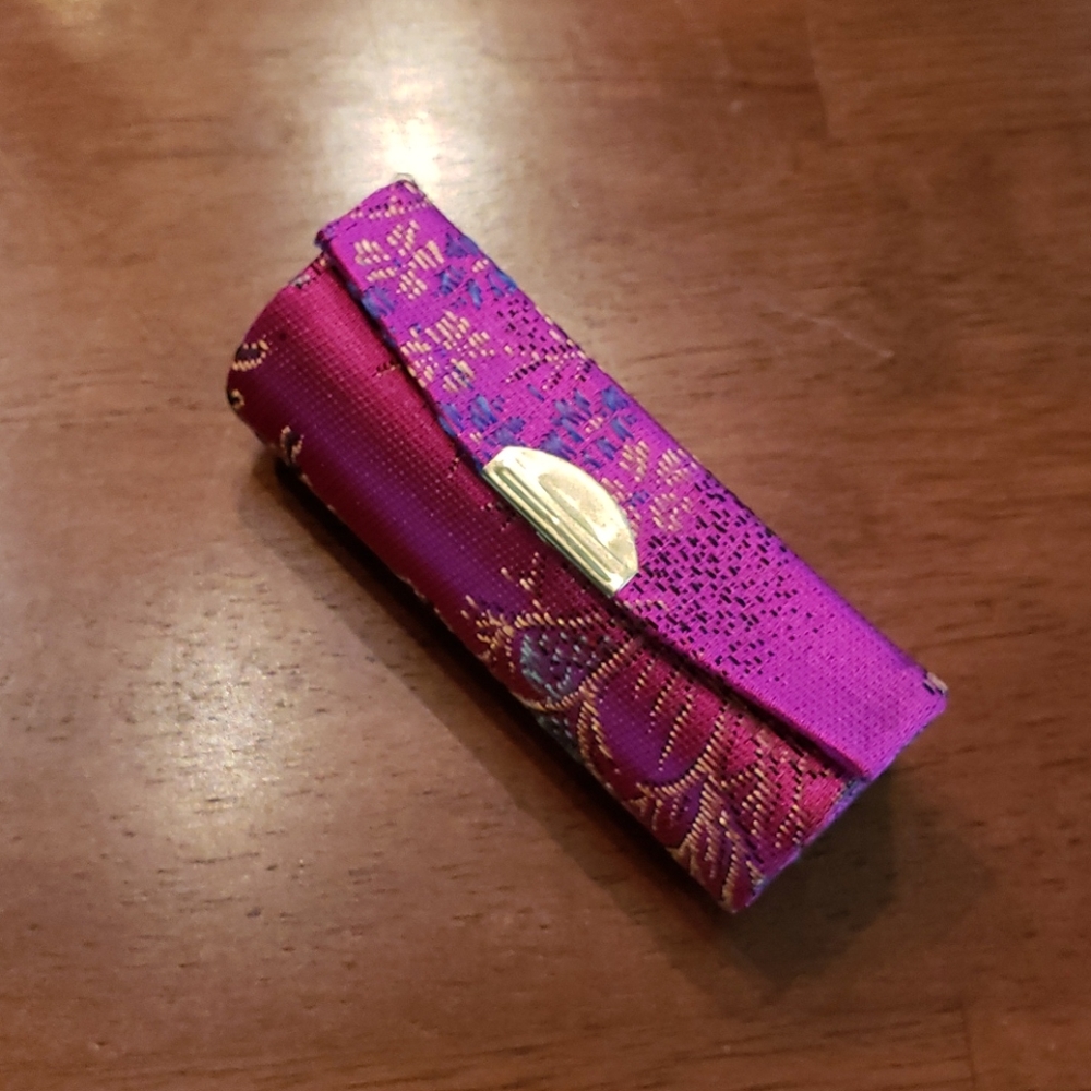 Mirrored lipstick case